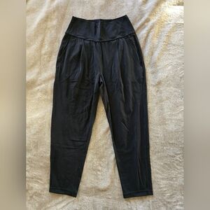 Athleta Classic Black Elation Pants Anckle